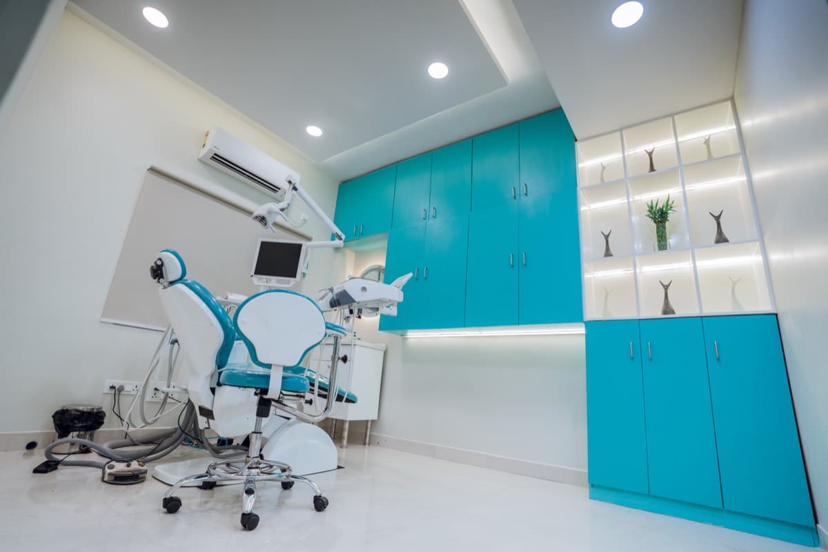 A modern, clean treatment room at Dent Health, Banjara Hills, Hyderabad
